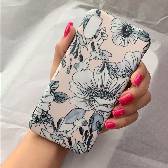 Accessories - 𝅺NEW iPhone X/ XS Spring Summer Tattoo Fall Case